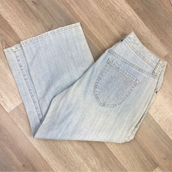 Chico’s Platinum Radiant Crop Rhinestone Pocket Capri Jeans Blue 6 - Picture 1 of 12